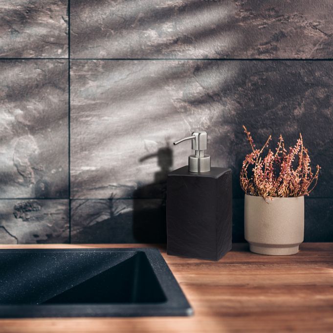 Dozownik mydła z pompką wygląd kamienia - obrazek 3