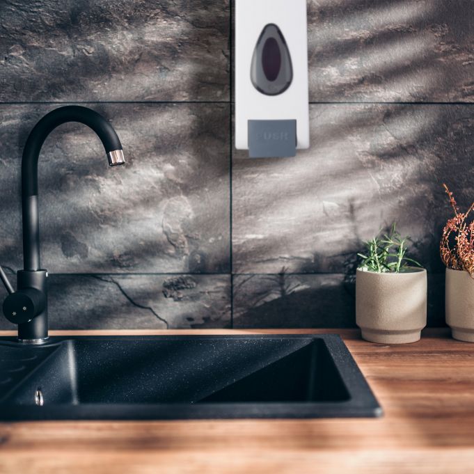 Ścienny dozownik do mydła - obrazek 4